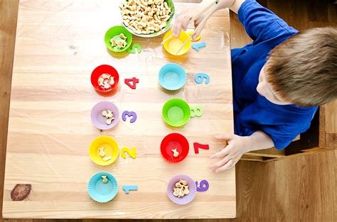 Bebek Aktivite Günü Planlama: Evde ve Dışarıda Fikirler