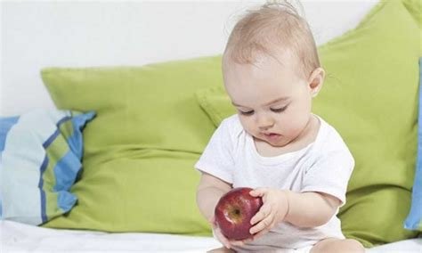 Bebek Beslenmesinde Mama Şişesi ve Aksesuar Seçiminde Dikkat Edilmesi Gerekenler