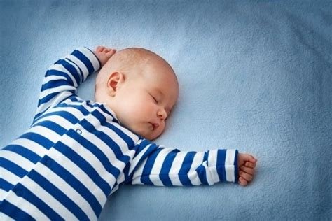 Bebek Uyku Düzeni: Güvenli Uyku Ortamı Oluşturma Yöntemleri