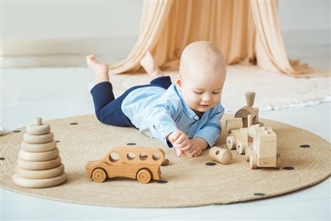 Doğru Oyuncak Seçimi ve Kullanım İpuçları: Bebek Aktivite Rehberi