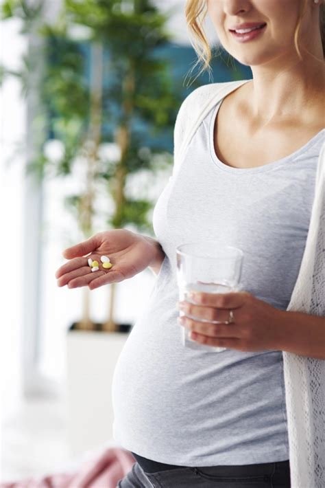 Hamilelikte Vitamin ve Mineraller: Doğru Takviye Seçimi Rehberi